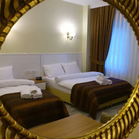 Hotel Pera Main 2*
