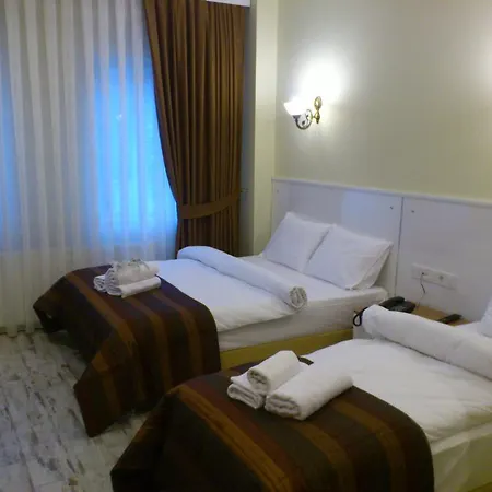 Pera Main ホテル 2*