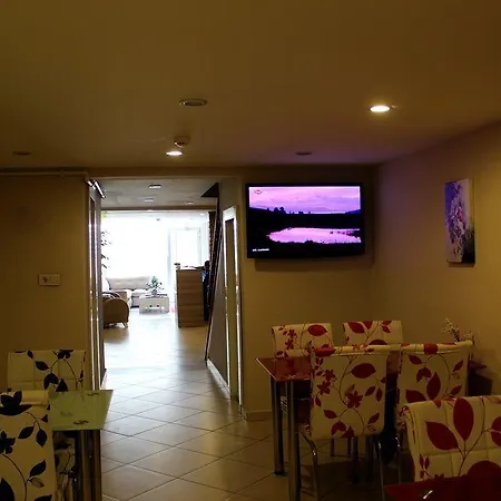 Pera Main ホテル イスタンブール